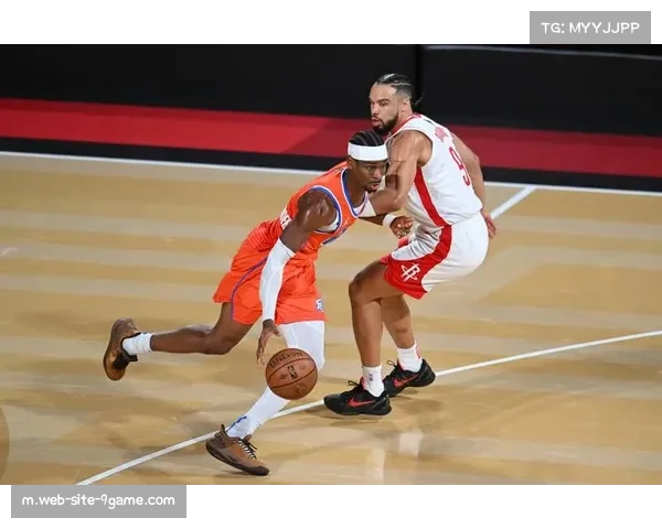 美记:范弗利特受伤后,火箭持续与布罗格登沟通商谈 美记:范弗利特受伤后,火箭持续与布罗格登沟通商谈